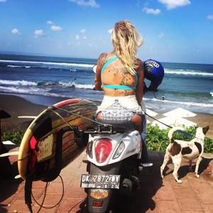 Meet your Posher, Libby